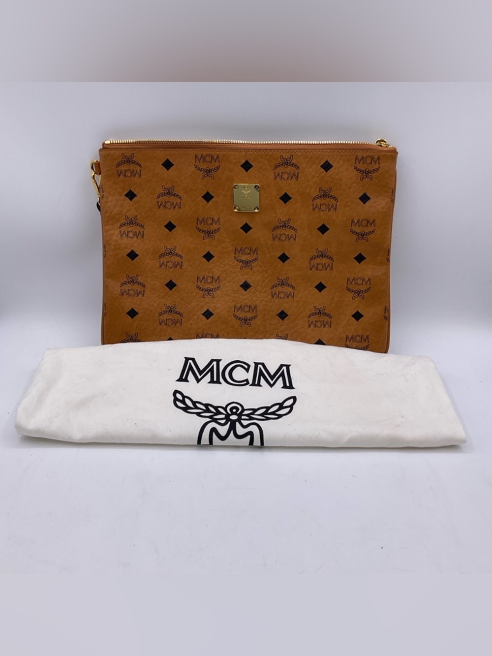 MCM Visetos Wristlet Clutch Zip Tote Pouch Handbag Cognac Brown With Dustbag